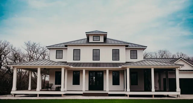 NE Rochester Farmhouse — photo 14
